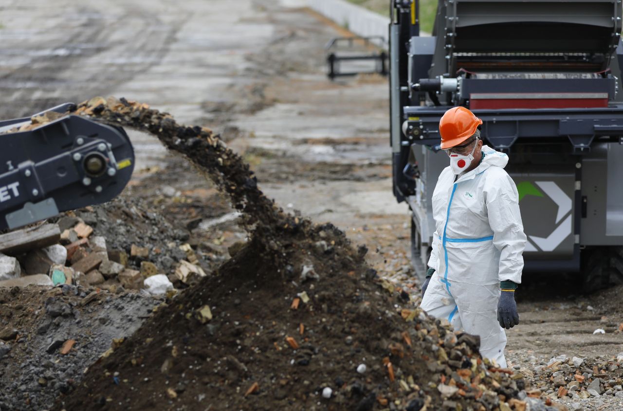 Up to 70% of Ukraine’s 11.7 million tonnes of destruction waste can be reused