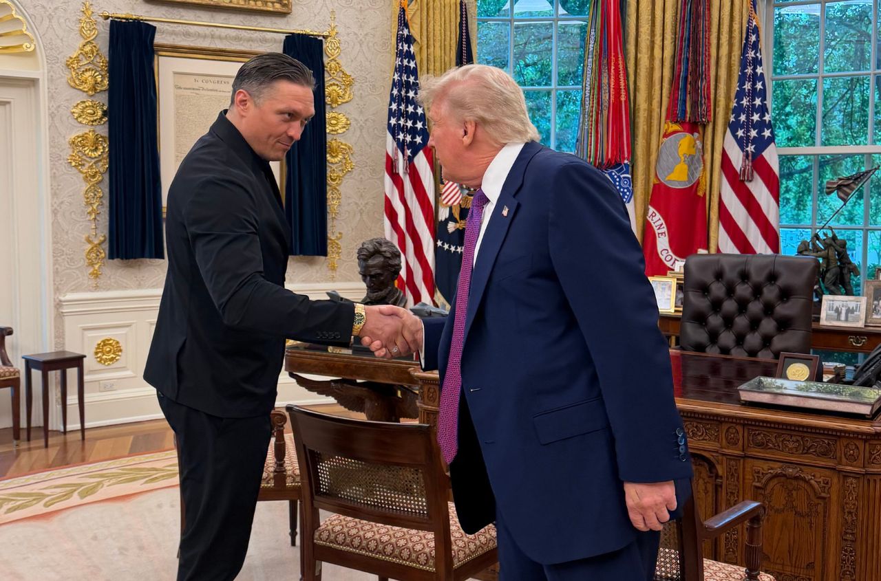 Donald Trump holds meeting with boxer Oleksandr Usyk