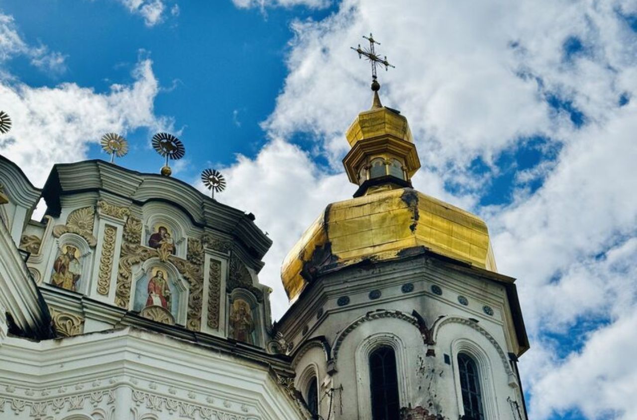 Greece to assist Ukraine in restoring Pechersk Lavra and film studio damage