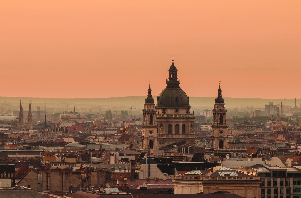 Hungarian government lifts restrictions on Ukrainian media