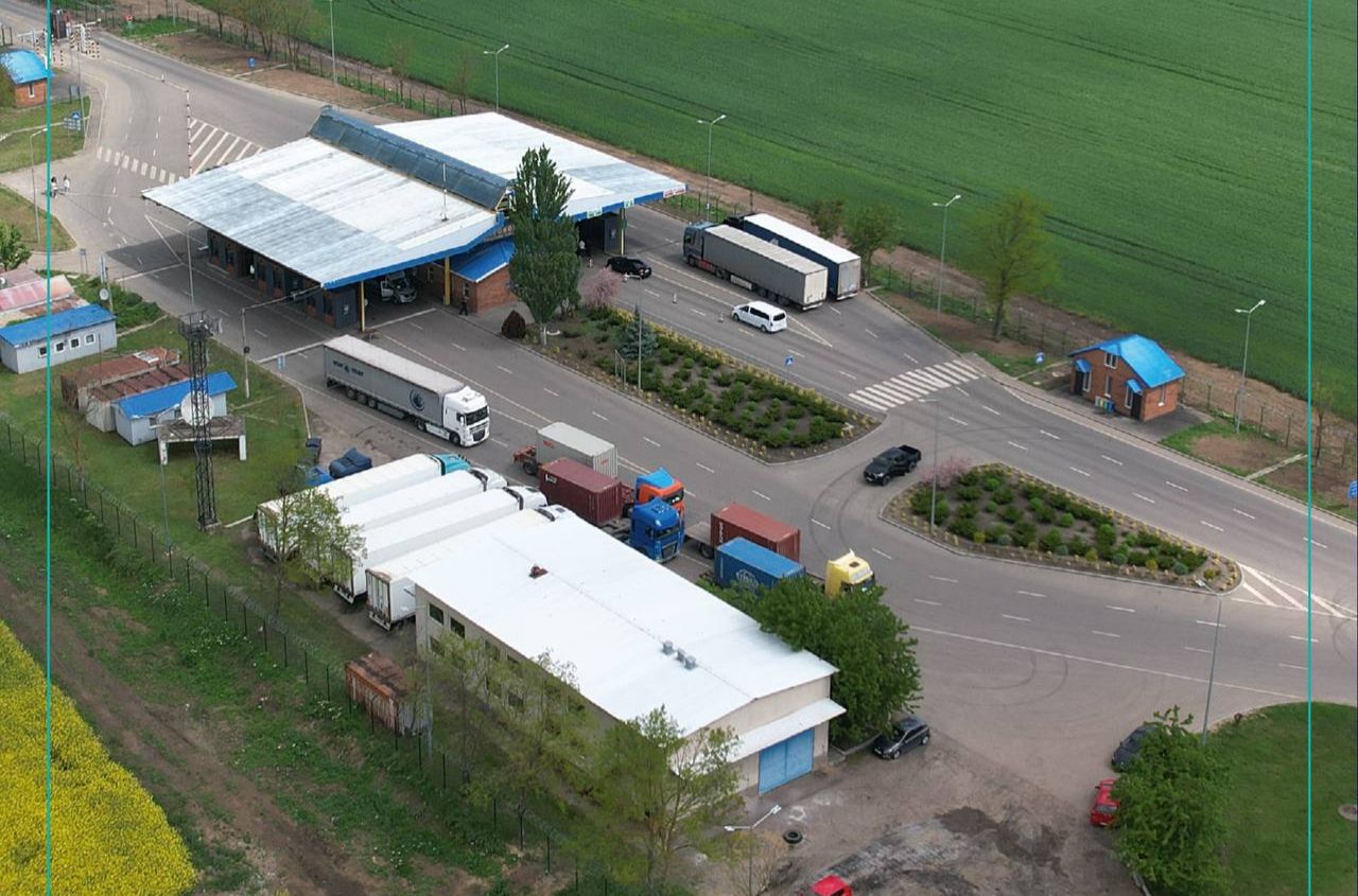 Ukraine modernizes border checkpoints on Moldova route with EU support