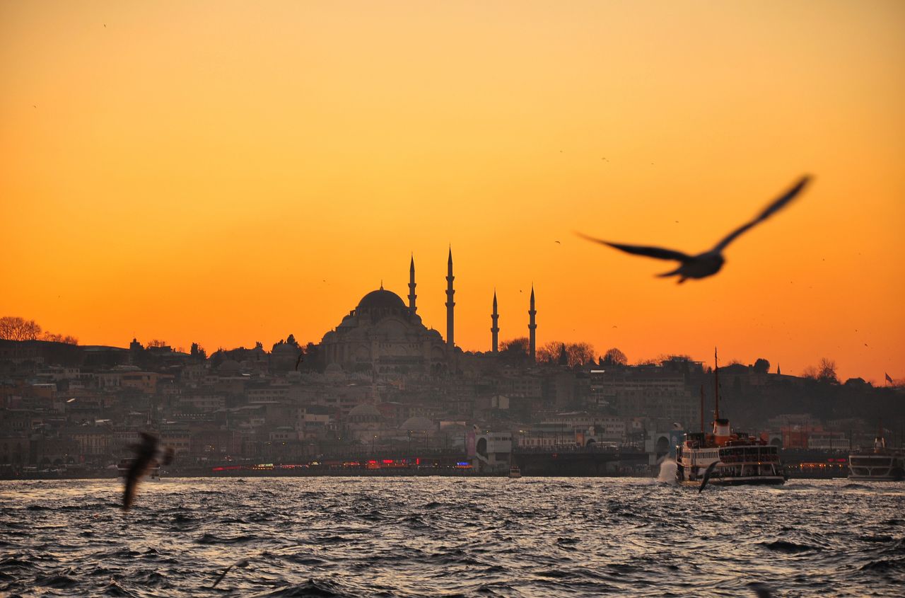 Turkey allegedly becomes hub for Russia’s sanctions-evading oil trade