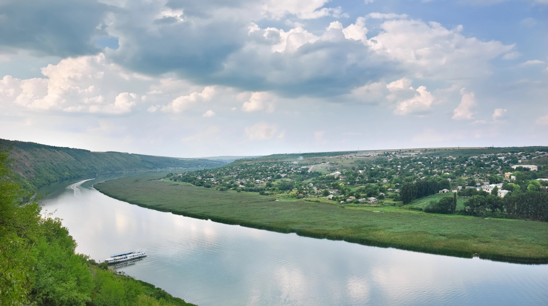 Dniester River hits record-low water levels as hydrological crisis deepens