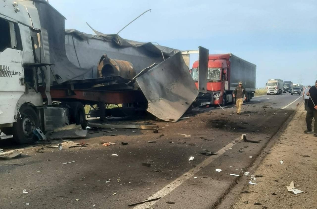 Russian attack damages vehicles on Odessa region road