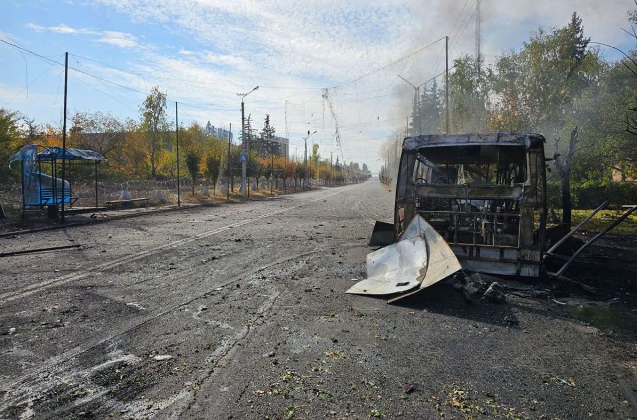 Russian attack on two passenger buses in Kramatorsk kills 30