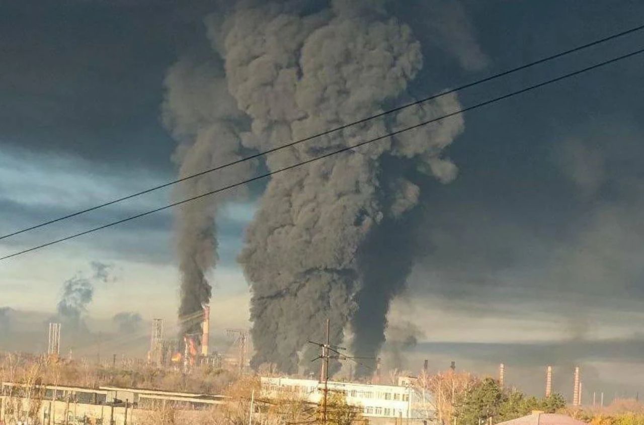 Oil refinery in flames, Moscow airports shut: Ukrainian drones strike deep inside Russia